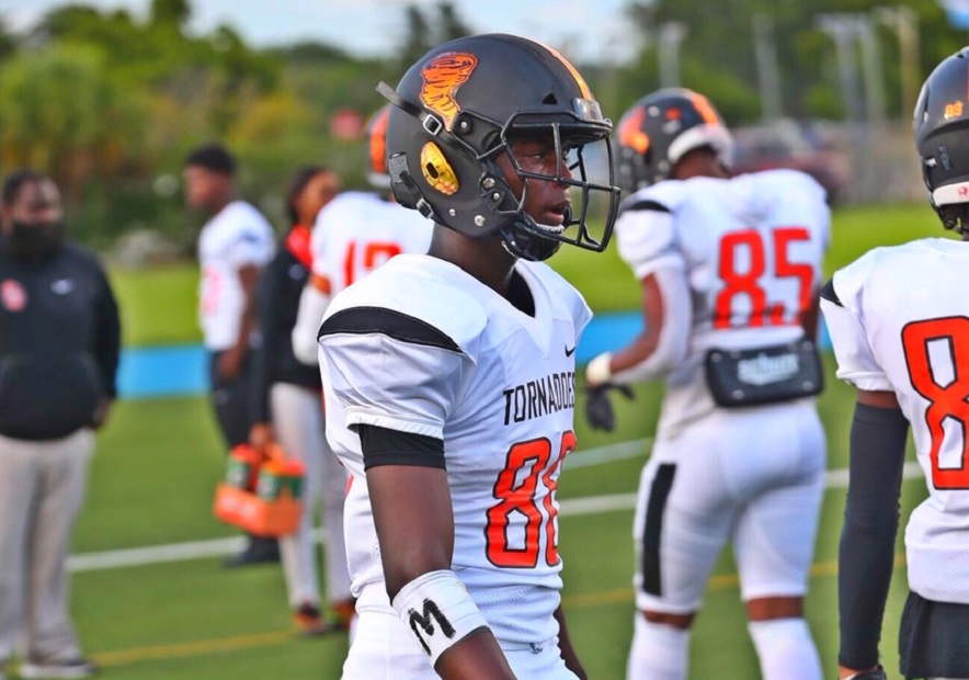 Miami Booker T. Washington’s Adam Moore Is Not Your Ordinary Receiver