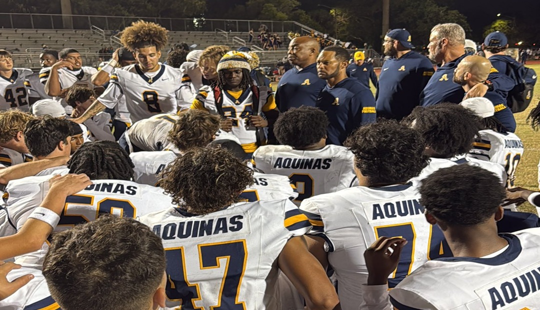 Lemons Leads Aquinas Fourth Quarter Rally For 31-20 Victory Over Monarch